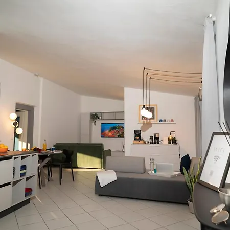 Interno3 Design Garage & Mxp Apartament Sesto Calende
