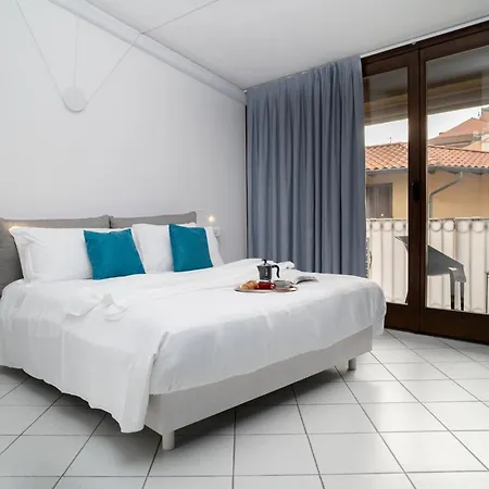 Interno3 Design Garage & Mxp Apartament *
